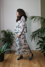 Carica l&#39;immagine nel visualizzatore di Gallery, STEPHANIE wrap skirt in seta toile de Jouy
