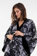 Carica l&#39;immagine nel visualizzatore di Gallery, MARGUERITE Kimono lungo double seta e velluto
