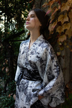 Carica l&#39;immagine nel visualizzatore di Gallery, GEMMA Kimono corto seta

